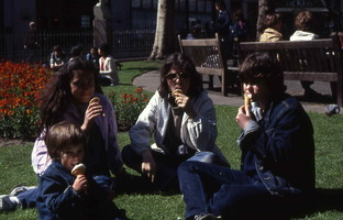 1981 05 GB Photo009